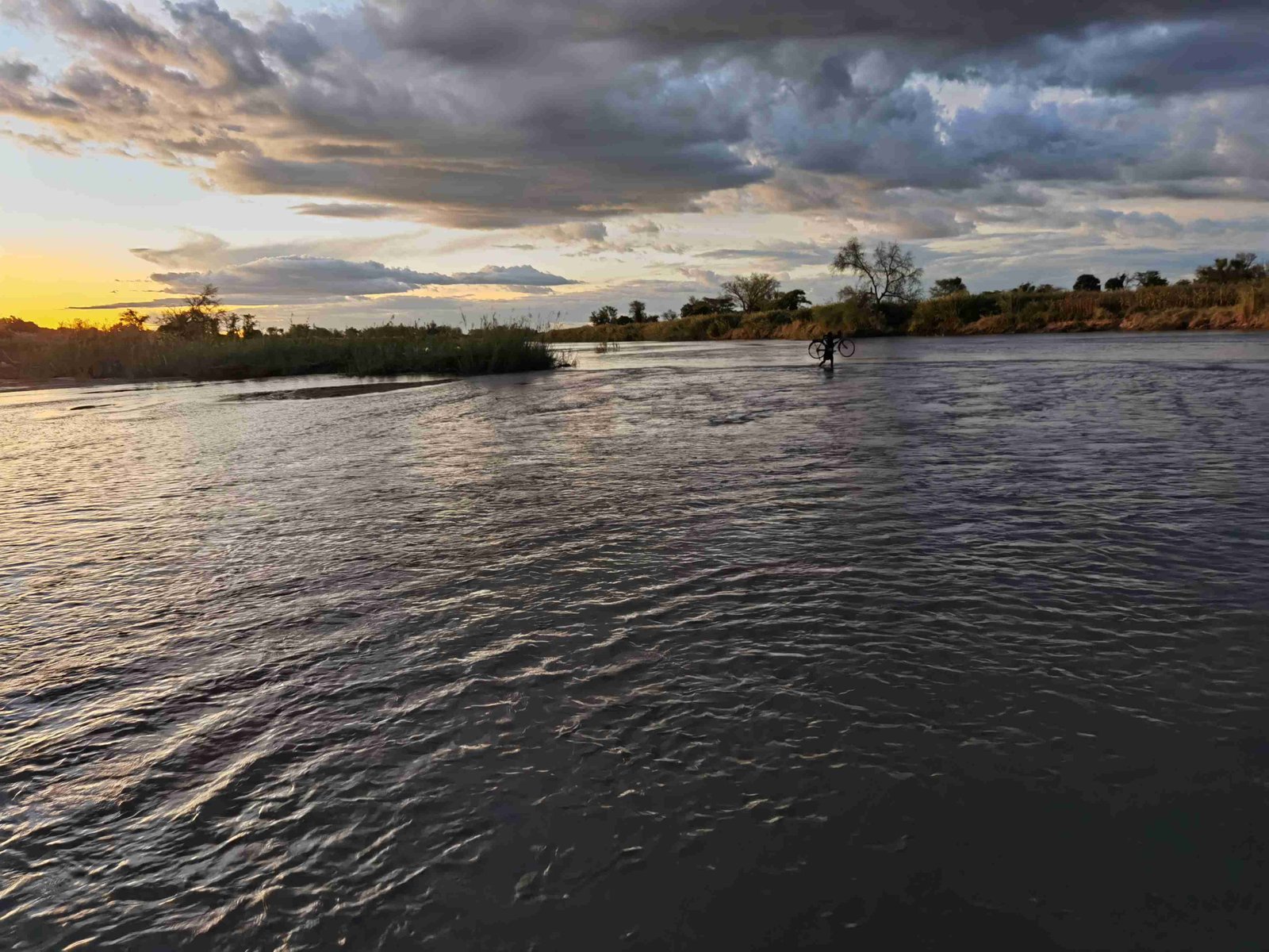 Lumimba river